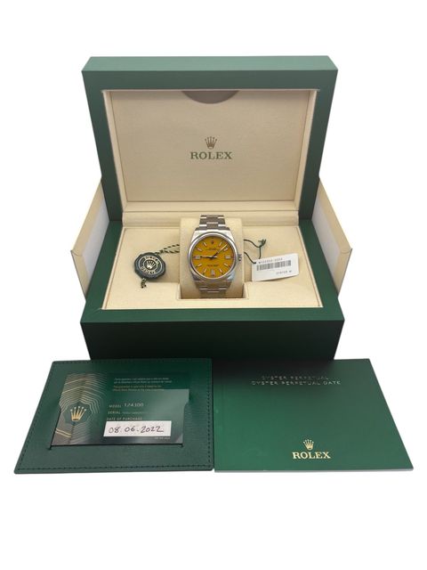 Rolex Oyster Perpetual 124300 Image 4